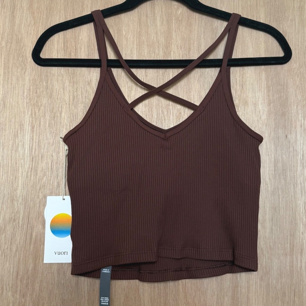 Vuori Rib Crop Tank Mulberry Brown Strappy Back Shelf Bra VW189 Womens M NWT - Picture 6 of 11